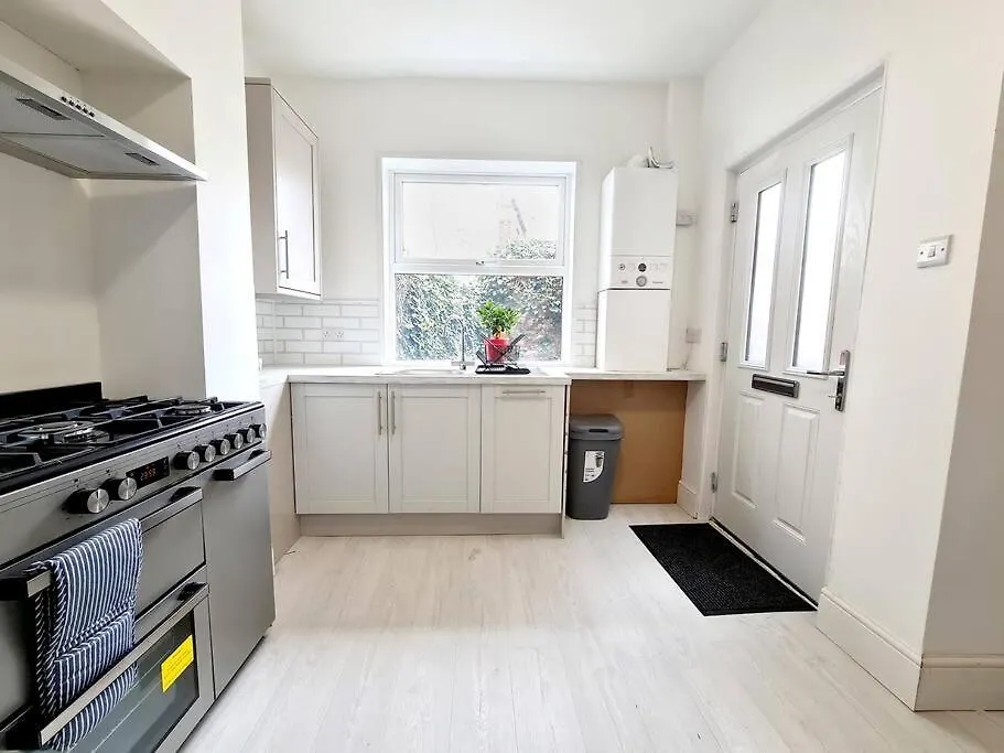 Stunning & Spacious 6Br 10 Beds 5Min To City Sheffield Storbritannien